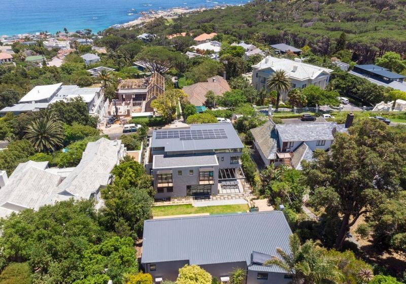 6 Bedroom Property for Sale in Camps Bay Western Cape